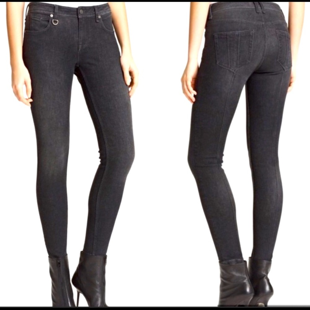 Burberry Brit Westbourne Skinny Ankle 31